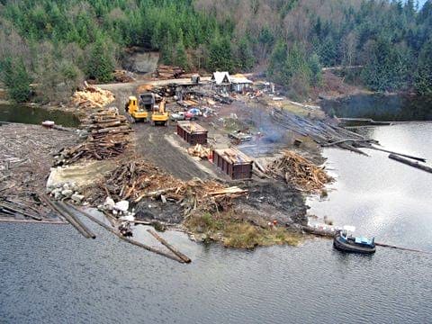 Hydro Dam Reservoir Waterborne Debris Elimination by multiple S327 Air Curtain Burners